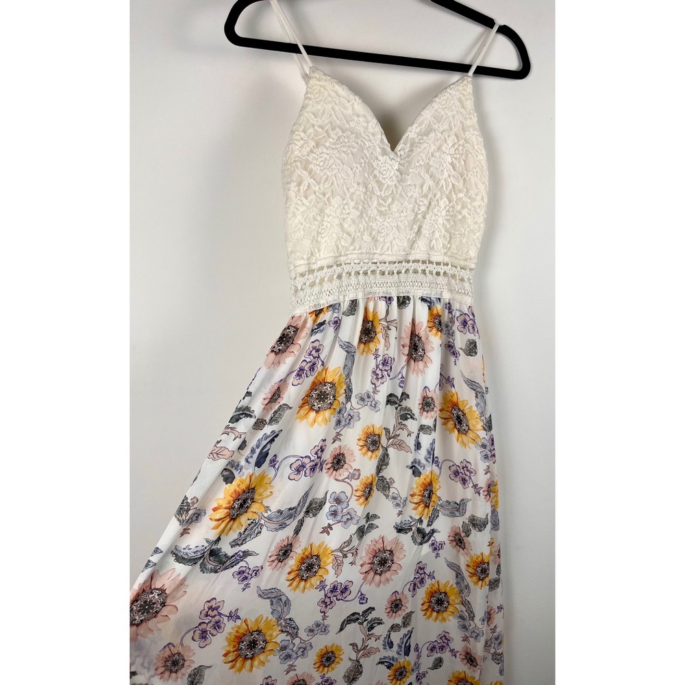 White Lace Bodice Floral Maxi Dress